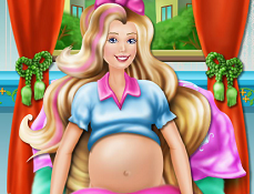 Barbie la Maternitate